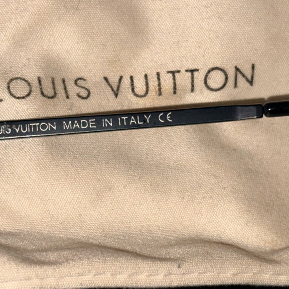 Louis Vuitton Black Round Sunglasses - Picture 10 of 15